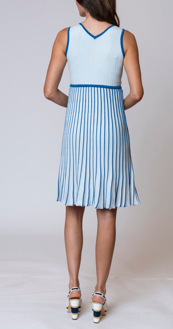 Lana Pleated Sleeveless Dress / Baby Blue/Ocean Blue