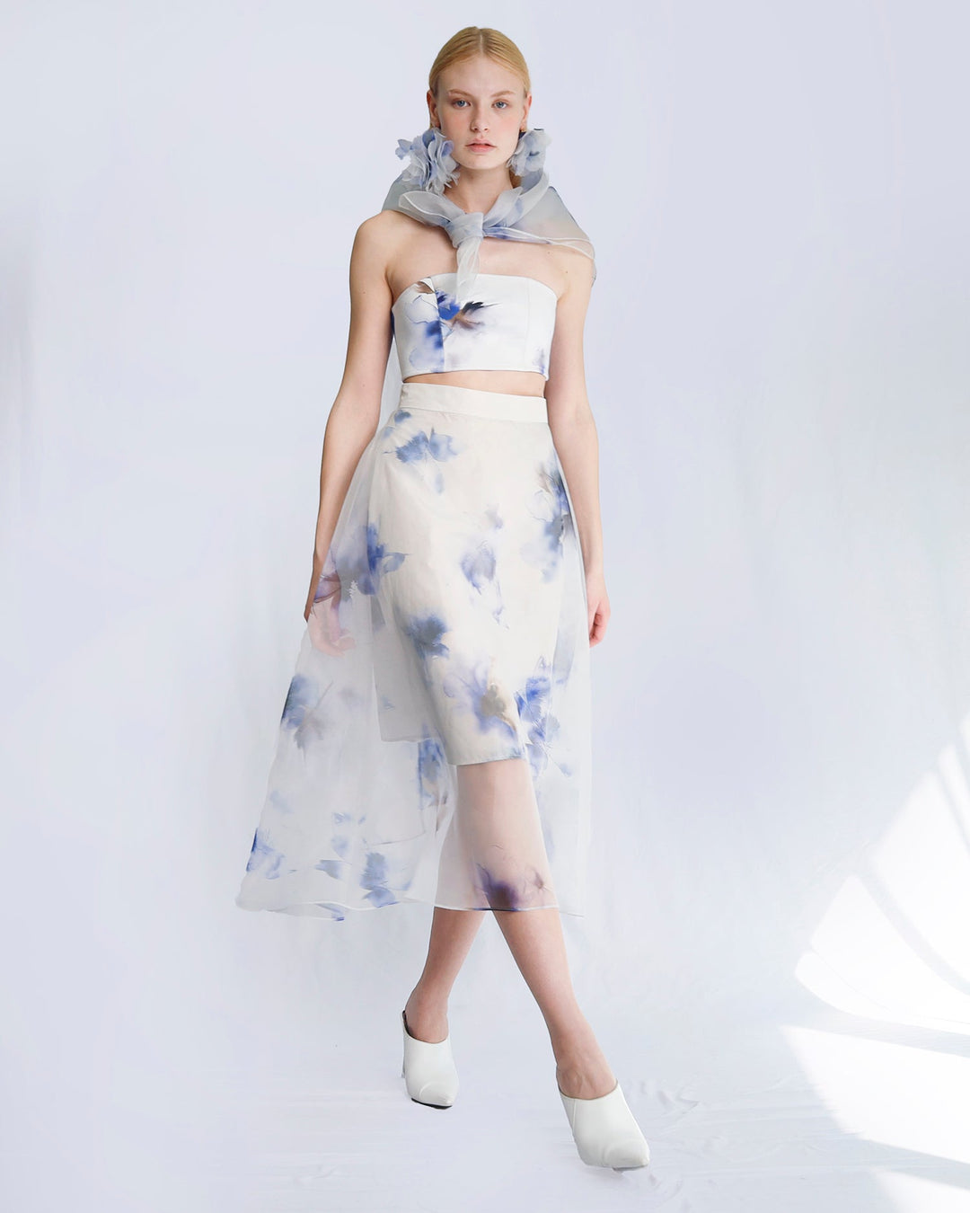 Maison Marie Saint Pierre | Skirt | JARINA | Aqua Lily Blue | Scarf | JOLYON | Aqua Lily Blue