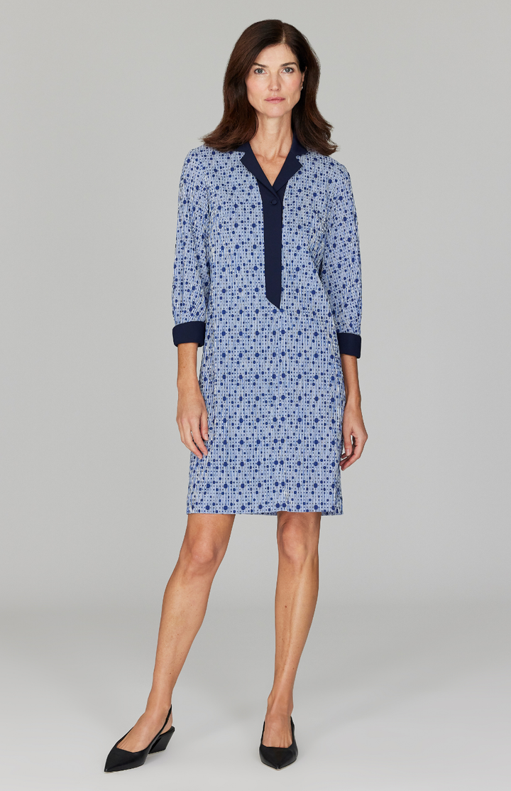 Ekaterina is 5'10" and wearing a size XS.