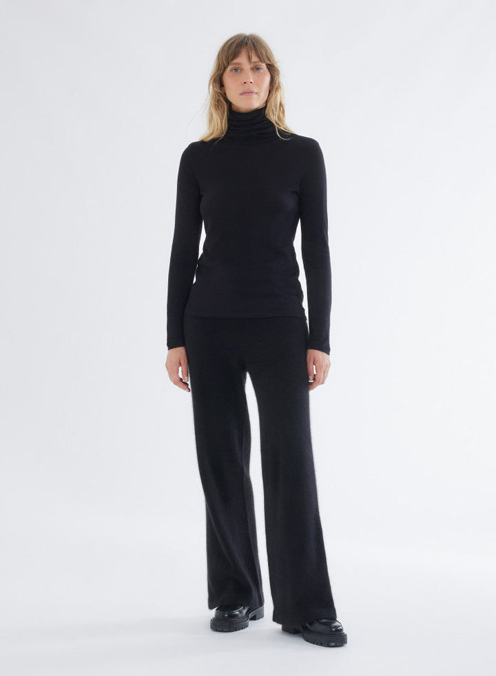 Cotton Cashmere Long Sleeve Turtleneck