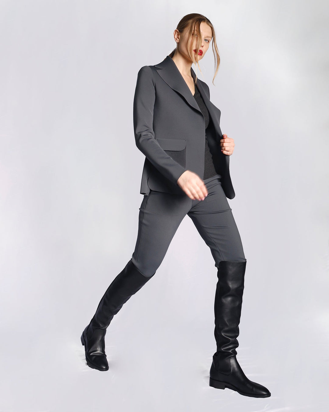 Maison Marie Saint Pierre | Pants | HILL | Dark Charcoal | Jacket | HOLMAN | Dark Charcoal