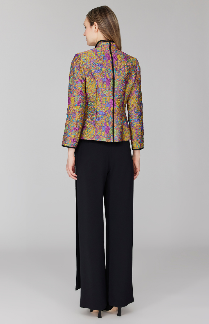 Morgan is 5' 11" and wearing Multi in size XS.