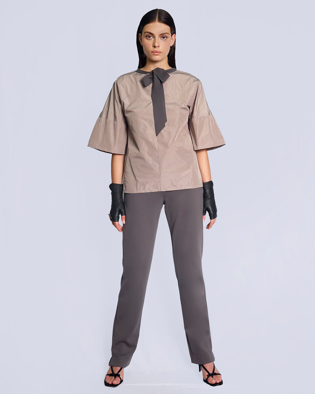 Maison Marie Saint Pierre | Top | KAAN | Taupe | Pewter | Pants | STEVENS | Pewter