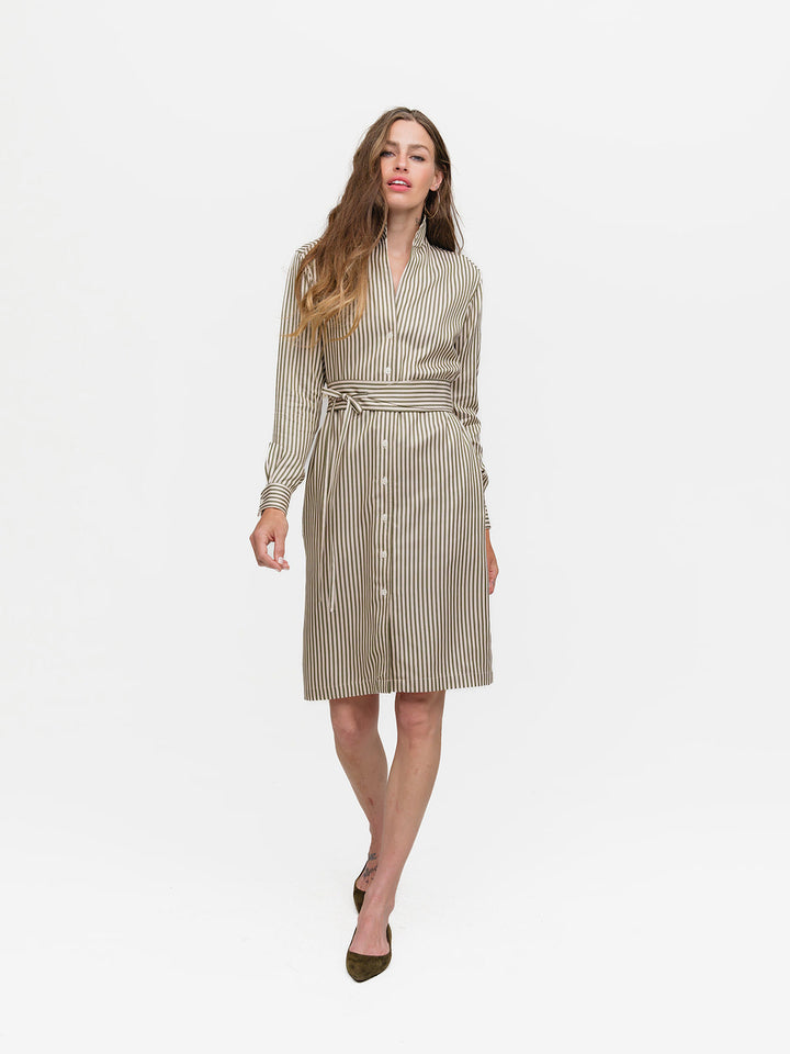 SHIRT DRESS: STRAIGHT UP