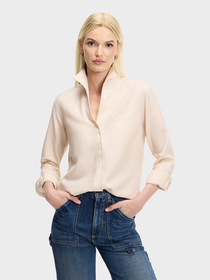 SIGNATURE: GOLDEN GIRL