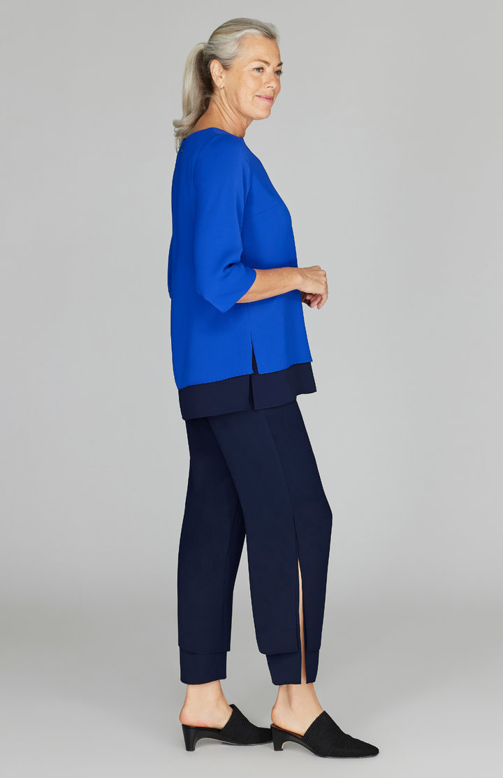 Fabienne is wearing Cobalt Midnight Combo in size XS.