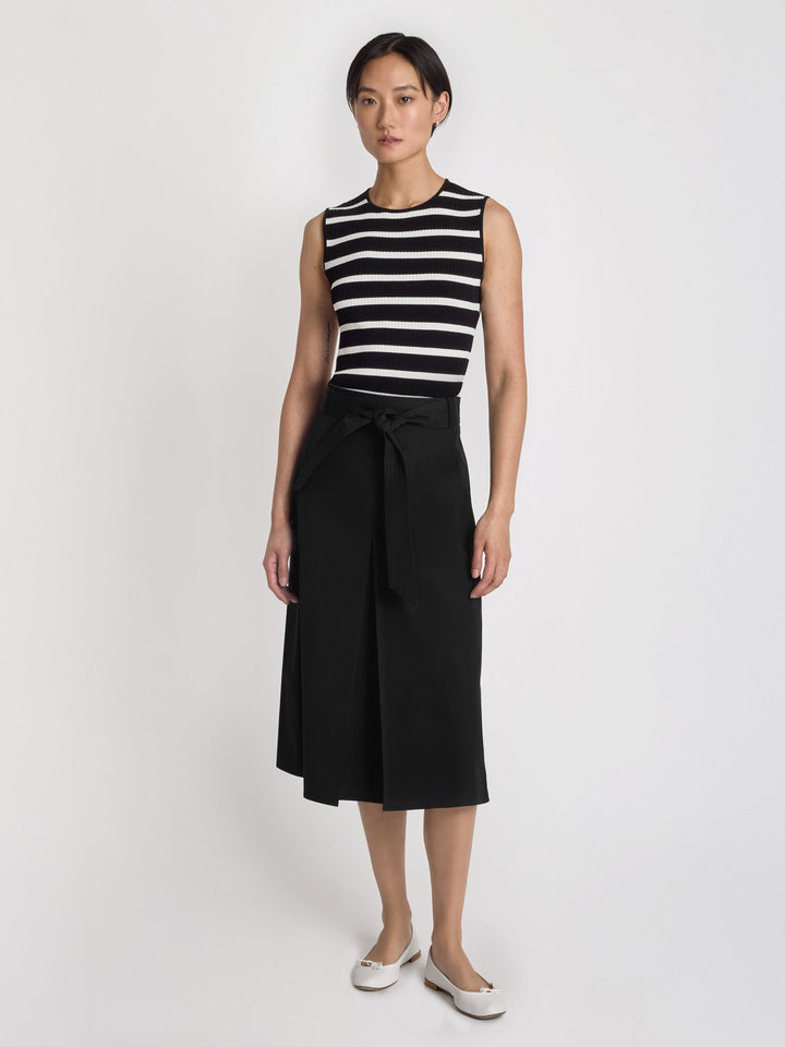 Belted poplin skirt