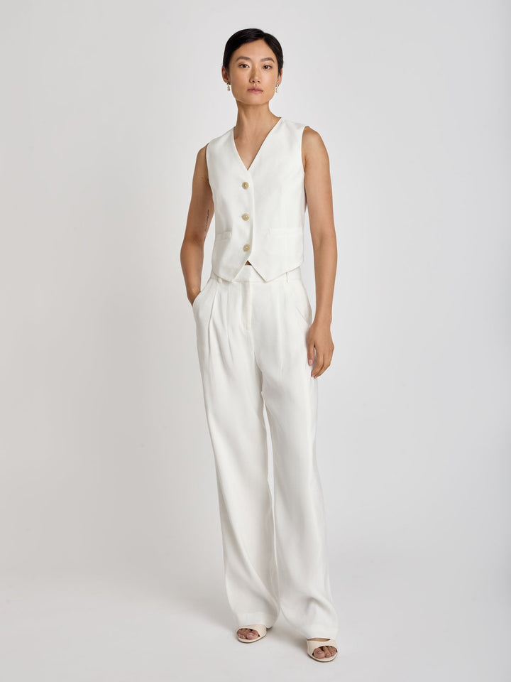 Pleated linen pant