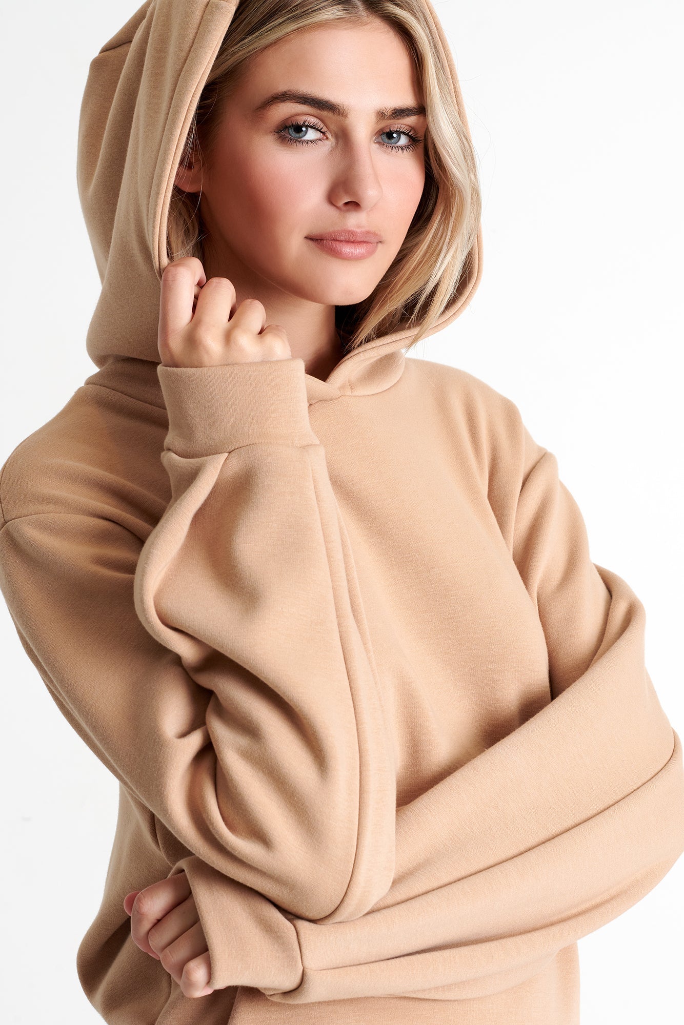 52179-81-170 - Puff Sleeve Hoodie 02 / 170 Tan / 64% POLYESTER 32% COTTON 4% POLYURE