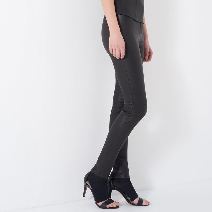 Maison Marie Saint Pierre | IZIA | Pants | Black