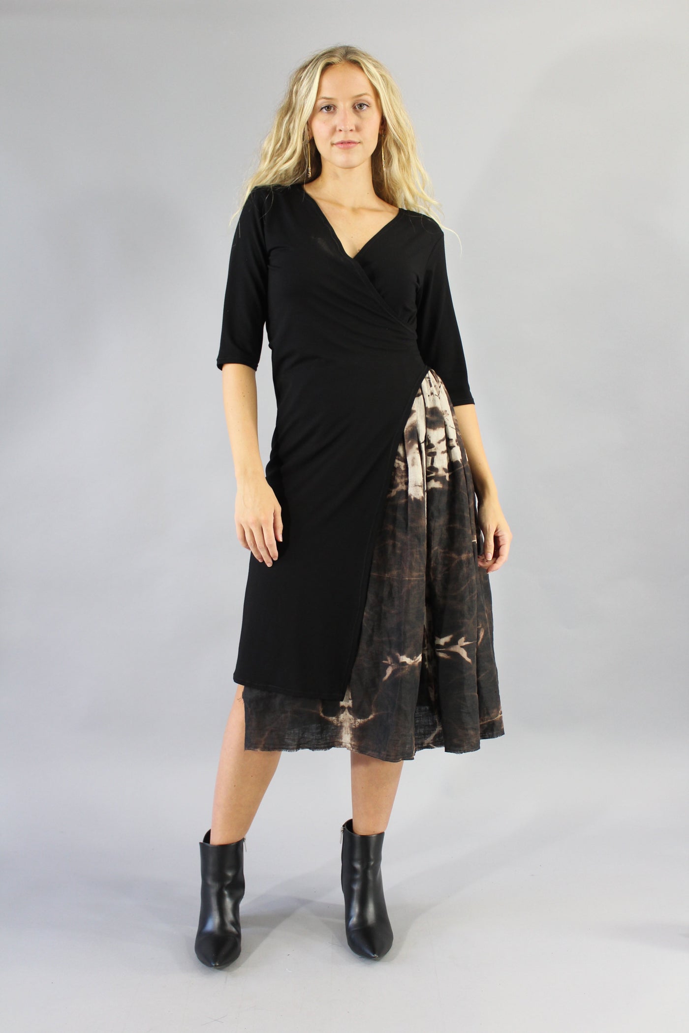 Lucy Dress Fold Black Natural