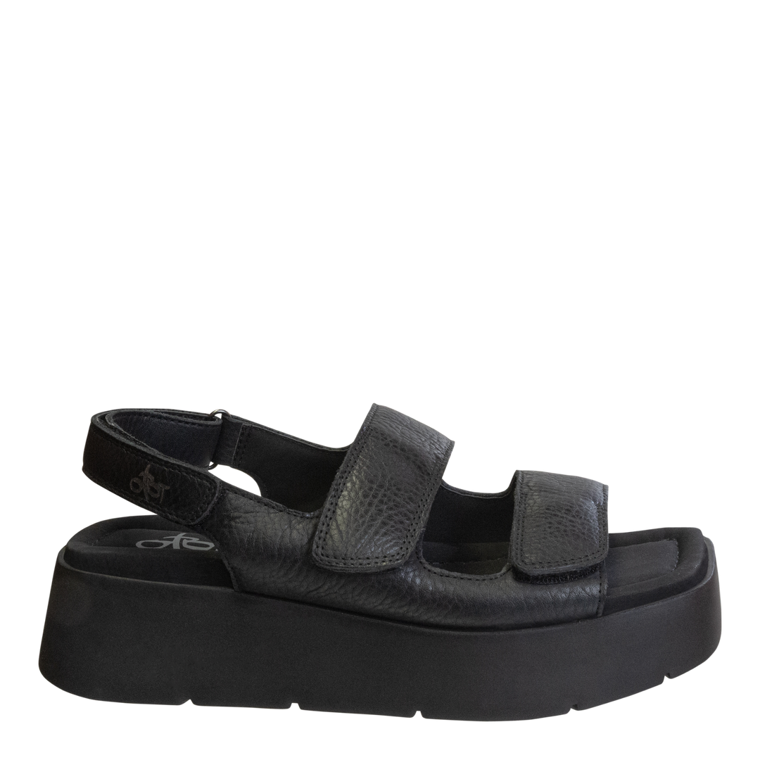 OTBT - ASSIMILATE in BLACK Platform Sandals